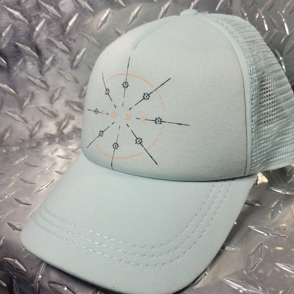 2FOR$40 Roxy mesh trucker hat - Picture 4 of 4